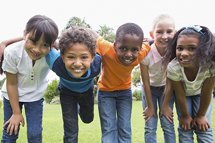 picture of group of kids smiling